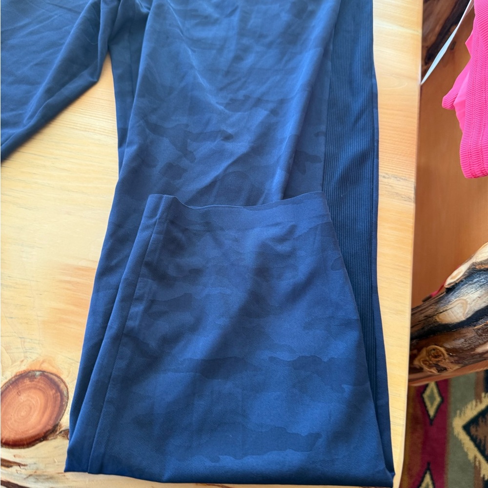 Athleta Deep Blue Performance Wear - Picture 2 of 7